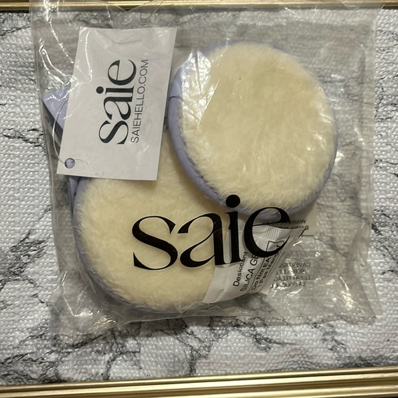 Saie reusable makeup removers - Picture 1 of 2